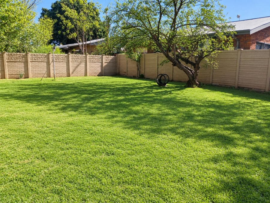4 Bedroom Property for Sale in Kuruman Northern Cape